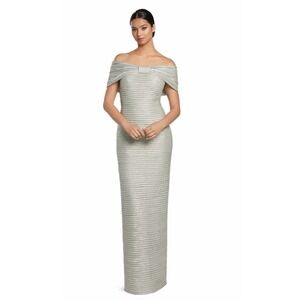 NWOT Alexander by Daymor 2066 Off Shoulder Sleeves Evening Dress. Silver Size 8